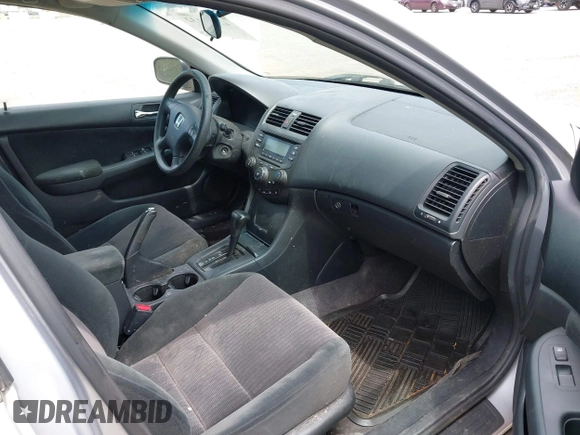 2004 Honda Accord LX z VIN 1HGCM56354A099464, wystawiony jako IAAI lot #42495132 z przebiegiem 174 646 mil mil oraz . Historia ofert i sprzedaży dostępna na DreamBid. Obrazek 5.