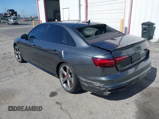 2023 Audi A4 S line Premium Plus z VIN WAUEAAF46PA064600, wystawiony jako IAAI lot #41847910 z przebiegiem 19 414 mil mil oraz . Historia ofert i sprzedaży dostępna na DreamBid. Obrazek 3.
