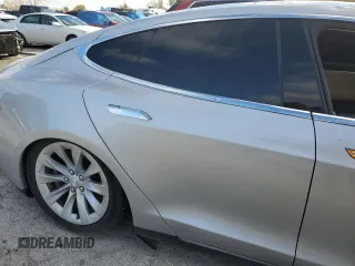 2015 Tesla Model S 85D with VIN 5YJSA1H2XFFP73196, listed as a Copart auction lot 75903524 with Not Provided miles and Salvage Title. Bid and sale history available at carsss.com. Image 10.
