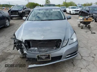 2013 Mercedes-Benz E 350 Luxury with VIN WDDHF8JB8DA745035, listed as a Copart auction lot 55879875 with 94,444 mi miles and Salvage title. Bid and sale history available at DreamBid. Image 5.