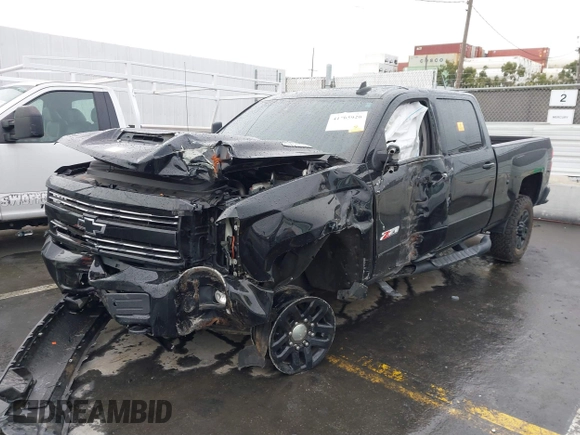 2019 Chevrolet Silverado 2500HD LTZ with VIN 1GC1KTEY2KF111194, listed as a IAAI auction lot 41765920 with 1 mi miles. Bid and sale history available at carsss.com. Image 6.