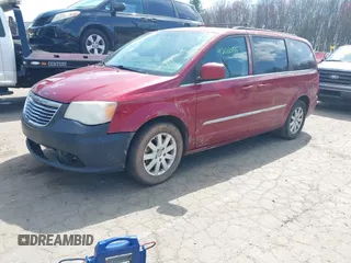 2014 Chrysler Town & Country Touring with VIN 2C4RC1BG4ER363638, listed as a IAAI auction lot 42080155 with 247,178 mi miles. Bid and sale history available at carsss.com. Image 2.