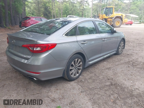2015 Hyundai Sonata Limited with VIN 5NPE34AF3FH212491, listed as a IAAI auction lot 42195860 with 139,268 mi miles and . Bid and sale history available at carsss.com. Image 4.