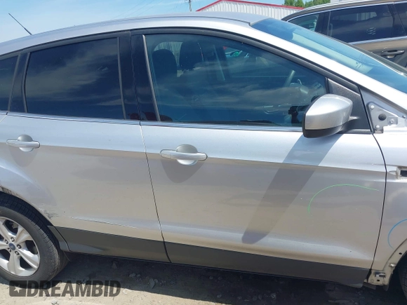 2014 Ford Escape SE с VIN 1FMCU0G99EUC38589, выставлен на аукционе IAAI как лот 42201138 с пробегом 139 416 миль миль и . История ставок и продаж доступна на DreamBid. Изображение 14.