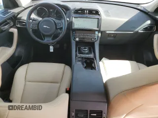 2020 Jaguar F-Pace 25t Premium z VIN SADCJ2FX5LA628763, wystawiony jako Copart lot #47454765 z przebiegiem 46 439 mil mil oraz Nie do naprawy • Non repairable. Historia ofert i sprzedaży dostępna na DreamBid. Obrazek 8.
