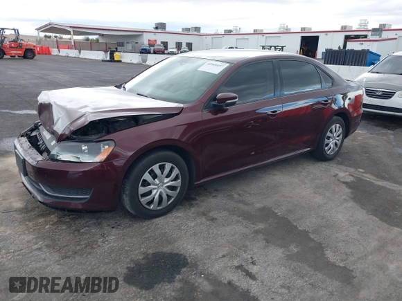2014 Volkswagen Passat S z VIN 1VWAP7A37EC018810, wystawiony jako IAAI lot #40968457 z przebiegiem 102 606 mil mil oraz . Historia ofert i sprzedaży dostępna na DreamBid. Obrazek 2.