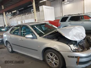 2006 Saab 9-3 z VIN YS3FD49Y361000861, wystawiony jako IAAI lot #40501671 z przebiegiem 139 391 mil mil oraz . Historia ofert i sprzedaży dostępna na DreamBid. Obrazek 13.