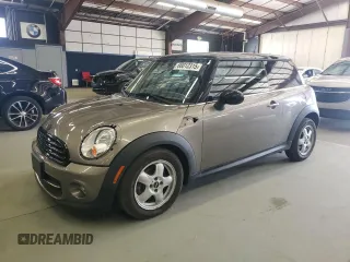 2012 MINI Hardtop с VIN WMWSU3C58CT542467, выставлен на аукционе Copart как лот 66012315 с пробегом 71 298 миль миль и Чистый • Clean title. История ставок и продаж доступна на DreamBid. Изображение 1.