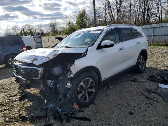 2019 Kia Sorento EX z VIN 5XYPHDA54KG533829, wystawiony jako Copart lot #52804435 z przebiegiem 121 139 mil mil oraz Szkoda całkowita • Salvage title. Historia ofert i sprzedaży dostępna na DreamBid. Obrazek 1.