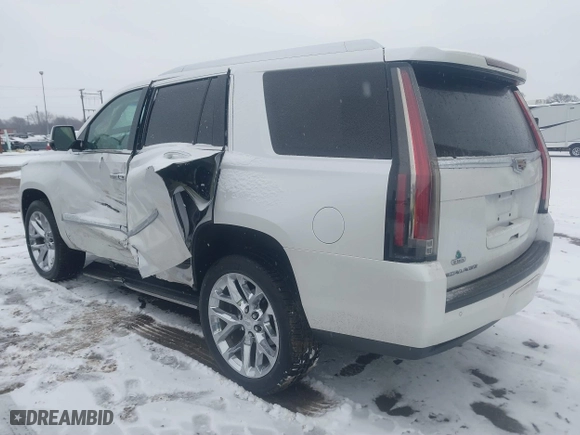 2016 Cadillac Escalade Premium Collection with VIN 1GYS4CKJ8GR168005, listed as a IAAI auction lot 41304652 with 64,257 mi miles. Bid and sale history available at carsss.com. Image 3.