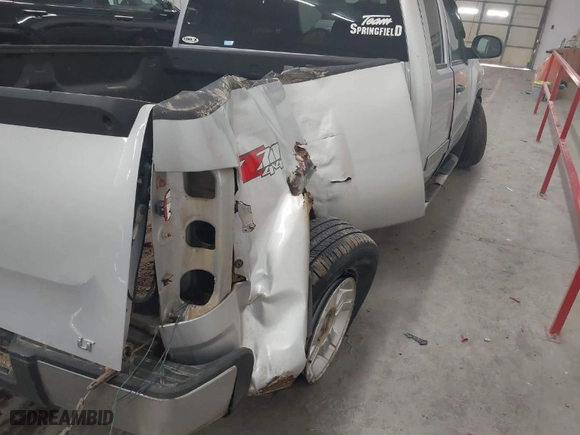 2012 Chevrolet Silverado 1500 LT with VIN 1GCRKSE79CZ242529, listed as a IAAI auction lot 41630182 with 161,617 mi miles. Bid and sale history available at carsss.com. Image 6.