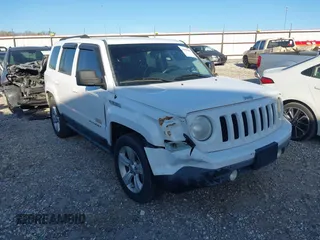 2011 Jeep Patriot Latitude with VIN 1J4NF1GB1BD258633, listed as a IAAI auction lot 41955663 with 186,929 mi miles and . Bid and sale history available at DreamBid. Image 6.