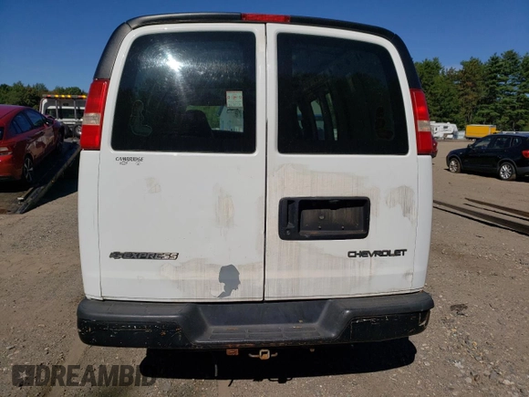 2006 Chevrolet Express Cargo Van with VIN 1GCGG25VX61197501, listed as a Copart auction lot 70395184 with 241,805 mi miles and Clean Title. Bid and sale history available at carsss.com. Image 6.
