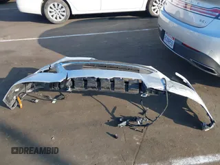 2019 Lincoln MKZ Hybrid Reserve II with VIN 3LN6L5MU6KR611449, listed as a IAAI auction lot 41465414 with Not provided miles and . Bid and sale history available at DreamBid. Image 17.