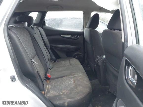 2017 Nissan Rogue Sport SL with VIN JN1BJ1CR9HW132076, listed as a IAAI auction lot 41902108 with 144,913 mi miles. Bid and sale history available at carsss.com. Image 8.