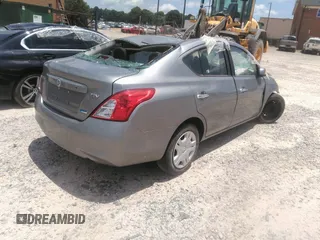 2012 Nissan Versa SV with VIN 3N1CN7AP1CL811531, listed as a IAAI auction lot 40465017 with 173,736 mi miles and . Bid and sale history available at DreamBid. Image 4.