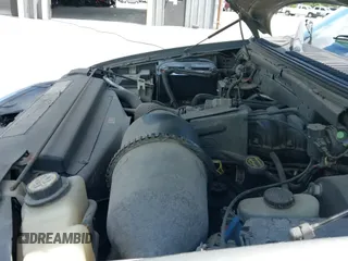 2002 Ford F-150 XL с VIN 1FTRF17212NB59151, выставлен на аукционе IAAI как лот 42634086 с пробегом Не указан миль и . История ставок и продаж доступна на DreamBid. Изображение 18.