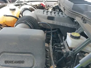 2023 Ford F-150 XL z VIN 1FTFW1E83PKF04795, wystawiony jako IAAI lot #43350329 z przebiegiem 44 445 mil mil oraz . Historia ofert i sprzedaży dostępna na DreamBid. Obrazek 19.