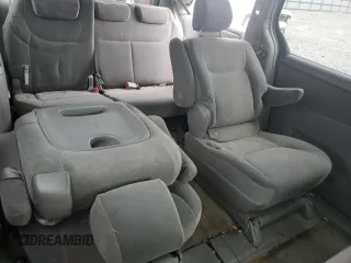 2005 Toyota Sienna CE z VIN 5TDZA23C85S314909, wystawiony jako Copart lot #50587195 z przebiegiem 376 856 mil mil oraz Szkoda całkowita • Salvage title. Historia ofert i sprzedaży dostępna na DreamBid. Obrazek 12.
