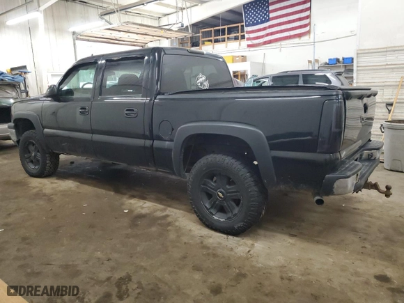 2007 Chevrolet Silverado 1500 Classic LT1 with VIN 2GCEK13Z971101553, listed as a Copart auction lot 84607484 with 205,845 mi miles and Salvage Title. Bid and sale history available at carsss.com. Image 2.