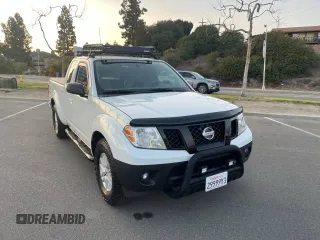 2012 Nissan Frontier SV z VIN 1N6BD0CT2CN700528, wystawiony jako Copart lot #59704835 z przebiegiem 61 918 mil mil oraz Czysty tytuł • Clean title. Historia ofert i sprzedaży dostępna na DreamBid. Obrazek 1.