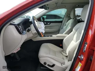 2021 Volvo XC60 Momentum with VIN YV4102DK6M1760331, listed as a Copart auction lot 46065995 with 22,703 mi miles and Salvage Title. Bid and sale history available at carsss.com. Image 7.