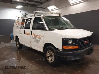 2010 GMC Savana Cargo with VIN 1GTZGFBA2A1107221, listed as a IAAI auction lot 41526369 with 91,243 mi miles. Bid and sale history available at carsss.com. Image 1.