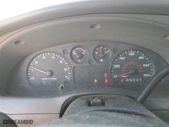 2008 Ford Ranger XL with VIN 1FTYR15E08PB09838, listed as a Copart auction lot 44148455 with 121,298 mi miles and Clean Title. Bid and sale history available at carsss.com. Image 9.