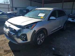 2021 Kia Niro LX with VIN KNDCB3LC8M5486855, listed as a IAAI auction lot 41075455 with 80,639 mi miles. Bid and sale history available at carsss.com. Image 2.