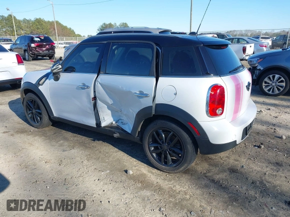2012 MINI Countryman with VIN WMWZB3C50CWM30524, listed as a IAAI auction lot 41623400 with 194,858 mi miles and . Bid and sale history available at DreamBid. Image 3.