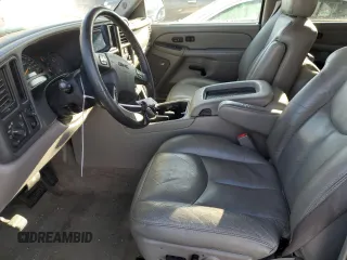 2004 GMC Yukon XL SLT with VIN 1GKEC16T24J120519, listed as a Copart auction lot 84963154 with 185,599 mi miles and Salvage Title. Bid and sale history available at carsss.com. Image 7.