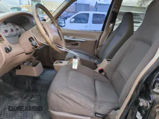 2001 Ford Explorer Sport Trac z VIN 1FMZU77E81UC59699, wystawiony jako Copart lot #50420055 z przebiegiem 236 138 mil mil oraz Szkoda całkowita • Salvage title. Historia ofert i sprzedaży dostępna na DreamBid. Obrazek 7.