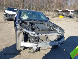 2019 Mercedes-Benz E-Class E 300 with VIN WDDZF4KB8KA592634, listed as a IAAI auction lot 41817498 with 103,676 mi miles. Bid and sale history available at carsss.com. Image 12.
