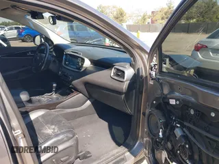 2019 Kia Sorento EX with VIN 5XYPHDA50KG514825, listed as a IAAI auction lot 41612310 with 100,855 mi miles and . Bid and sale history available at DreamBid. Image 5.