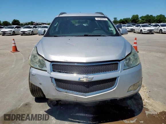 2012 Chevrolet Traverse 1LT z VIN 1GNKVGED5CJ254503, wystawiony jako Copart lot #57509375 z przebiegiem 210 388 mil mil oraz Szkoda całkowita • Salvage title. Historia ofert i sprzedaży dostępna na DreamBid. Obrazek 5.