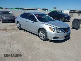 2016 Nissan Altima SR with VIN 1N4AL3AP3GC214309, listed as a IAAI auction lot 41863450 with 114,302 mi miles and . Bid and sale history available at carsss.com. Image 1.