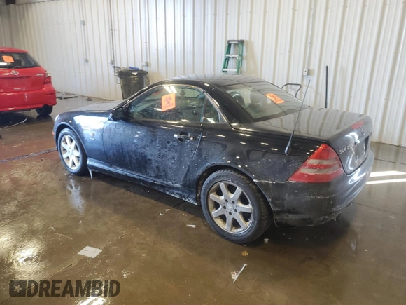 2000 Mercedes-Benz SLK 230 Kompressor with VIN WDBKK47F2YF154303, listed as a Copart auction lot 45880395 with Not provided miles and Non repairable. Bid and sale history available at DreamBid. Image 2.
