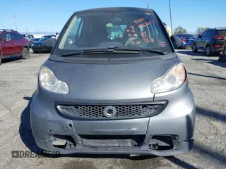 2013 Smart fortwo Pure с VIN WMEEJ3BA1DK647416, выставлен на аукционе IAAI как лот 41676693 с пробегом 102 772 миль миль и . История ставок и продаж доступна на DreamBid. Изображение 6.
