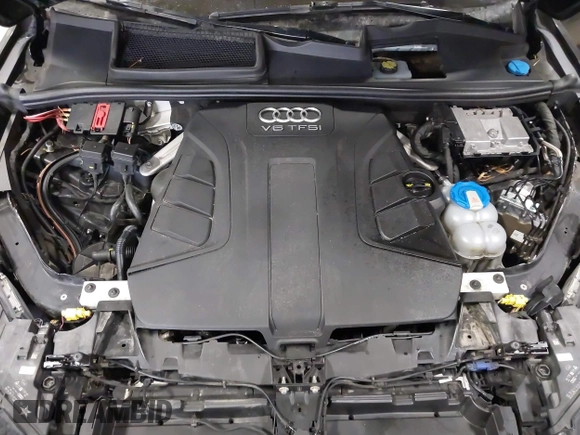 2017 Audi Q7 Premium Plus z VIN WA1LAAF78HD026784, wystawiony jako IAAI lot #41674278 z przebiegiem 108 036 mil mil oraz . Historia ofert i sprzedaży dostępna na DreamBid. Obrazek 10.