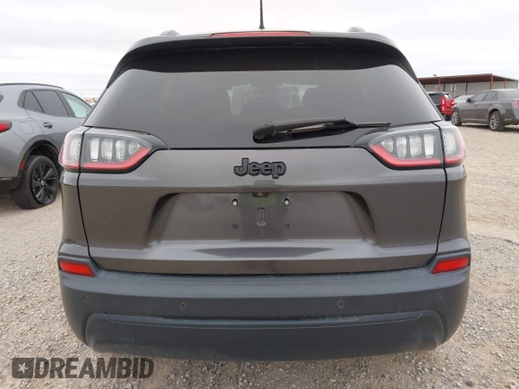2020 Jeep Cherokee Latitude Plus with VIN 1C4PJLLB2LD570914, listed as a IAAI auction lot 40933764 with 49,886 mi miles. Bid and sale history available at carsss.com. Image 16.