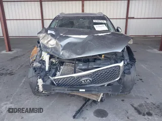 2018 Kia Sorento L with VIN 5XYPG4A37JG414012, listed as a IAAI auction lot 41486456 with 165,262 mi miles. Bid and sale history available at carsss.com. Image 6.