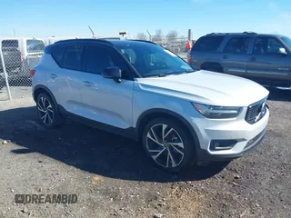 2022 Volvo XC40 R-Design с VIN YV4162UM3N2646475, выставлен на аукционе IAAI как лот 41646365 с пробегом 83 299 миль миль и . История ставок и продаж доступна на DreamBid. Изображение 1.