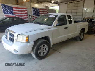 2006 Dodge Dakota SLT with VIN 1D7HW42K96S579208, listed as a Copart auction lot 71699414 with 178,506 mi miles and Clean Title. Bid and sale history available at carsss.com. Image 1.