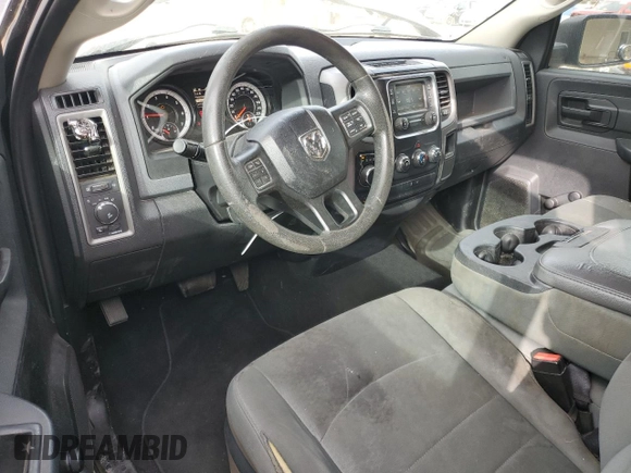 2015 Ram 1500 Tradesman z VIN 3C6JR7AT9FG581134, wystawiony jako Copart lot #49156425 z przebiegiem 182 504 mil mil oraz Szkoda całkowita • Salvage title. Historia ofert i sprzedaży dostępna na DreamBid. Obrazek 8.