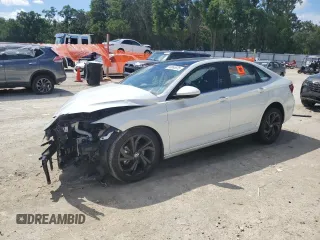 2025 Volkswagen Jetta SE с VIN 3VW7X7BU7SM043766, выставлен на аукционе Copart как лот 56868925 с пробегом 4 744 миль миль и На запчасти • Non repairable. История ставок и продаж доступна на DreamBid. Изображение 1.