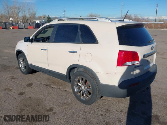 2011 Kia Sorento EX with VIN 5XYKUDA20BG088789, listed as a IAAI auction lot 41885949 with 207,354 mi miles. Bid and sale history available at carsss.com. Image 3.