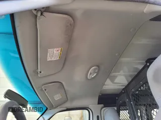 2009 Ford Econoline Cargo z VIN 1FTNE24L39DA13631, wystawiony jako IAAI lot #42563186 z przebiegiem 140 603 mil mil oraz . Historia ofert i sprzedaży dostępna na DreamBid. Obrazek 28.