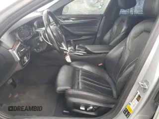 2018 BMW 5 Series 530i xDrive with VIN WBAJA7C59JG907384, listed as a Copart auction lot 43800145 with 95,961 mi miles and Salvage Title. Bid and sale history available at carsss.com. Image 7.