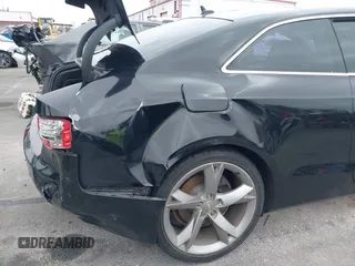 2011 Audi A5 Premium Plus z VIN WAULFAFR5BA026403, wystawiony jako IAAI lot #42342704 z przebiegiem 150 769 mil mil oraz . Historia ofert i sprzedaży dostępna na DreamBid. Obrazek 17.