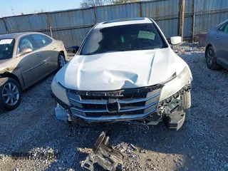 2010 Honda Accord Crosstour EX-L with VIN 5J6TF2H55AL002215, listed as a IAAI auction lot 41849914 with 131,289 mi miles. Bid and sale history available at carsss.com. Image 13.